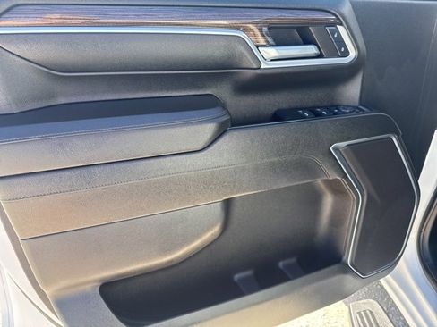 Used 2024 Chevrolet Silverado 2500 LT image 29