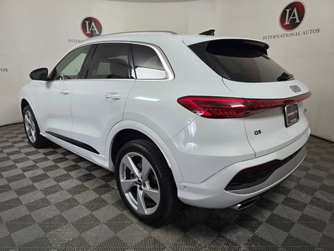 Certified 2025 Audi Q5 Premium Plus w/ Premium Plus image 7