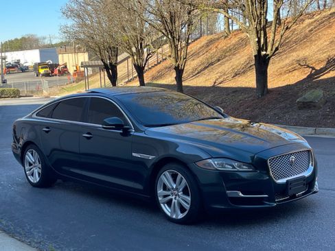 Used 2016 Jaguar XJ L Portfolio image 12