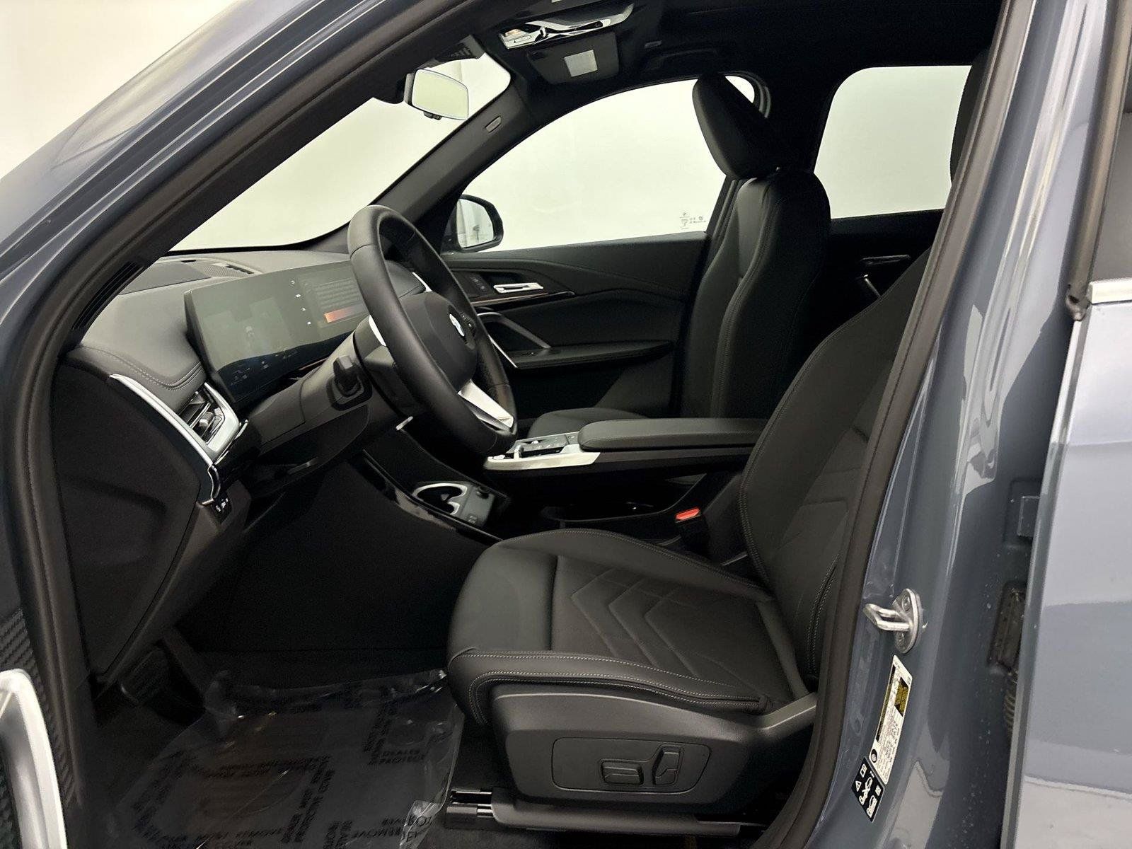 New 2027 BMW X1 xDrive28i AWD/4WD image 25