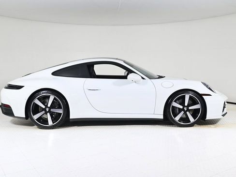 Certified 2025 Porsche 911 Carrera image 8