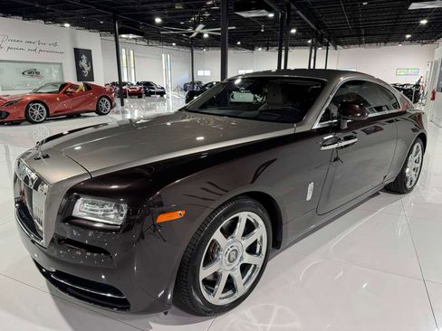 Used 2014 Rolls-Royce Wraith image 3