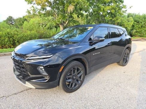 Used 2023 Chevrolet Blazer LT w/ LPO, Black Grille Bar Package FWD image 1