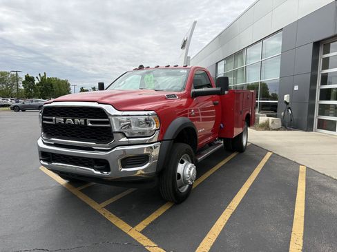 Used 2022 RAM 5500 Tradesman AWD/4WD image 3