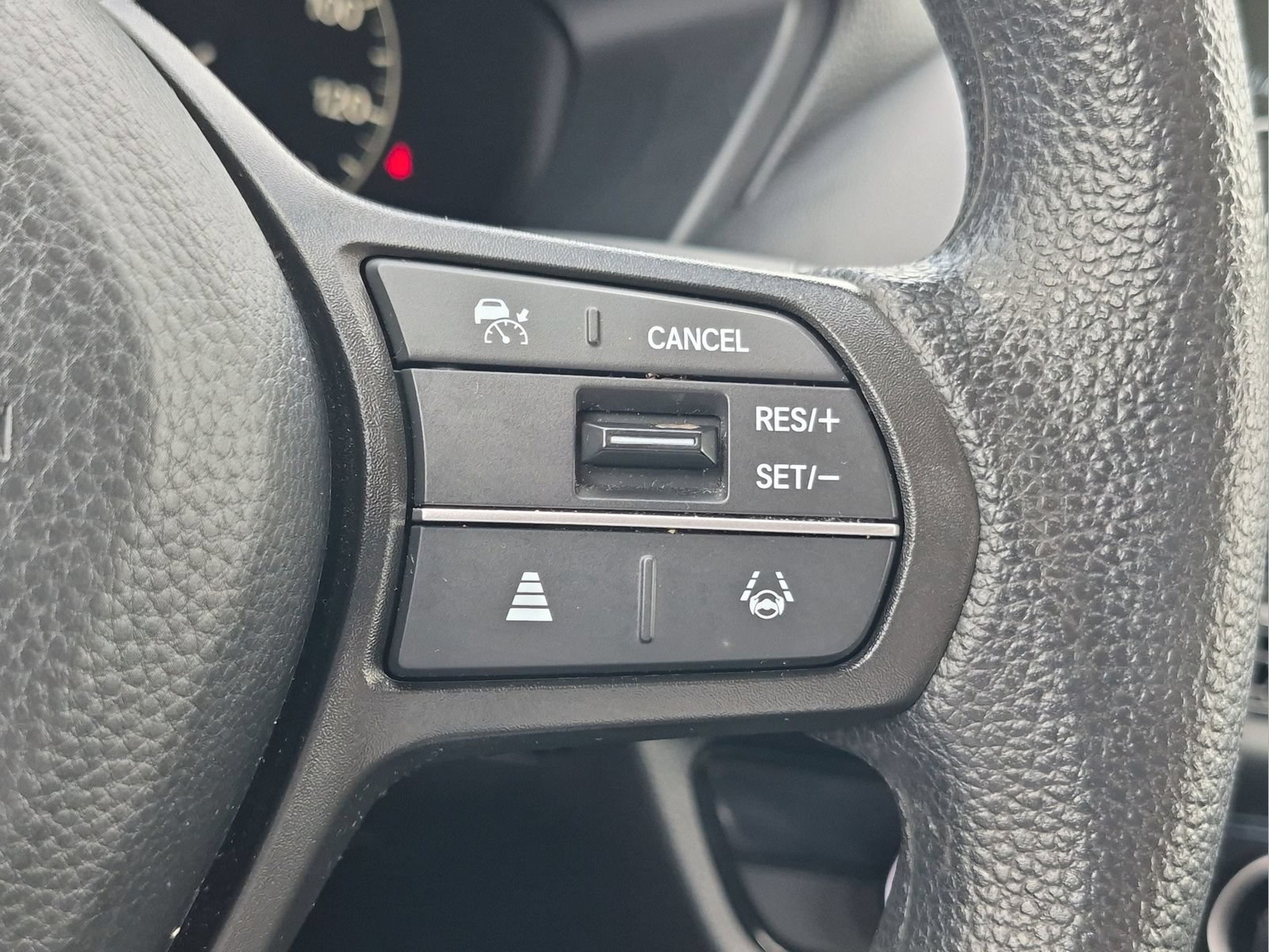 Certified 2025 Honda HR-V LX image 10