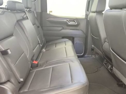 Used 2025 GMC Sierra 1500 SLT AWD/4WD image 21