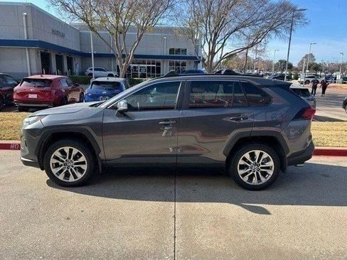 Certified 2024 Toyota RAV4 XLE Premium image 4