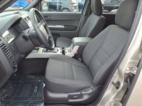 Used 2012 Ford Escape XLT image 4