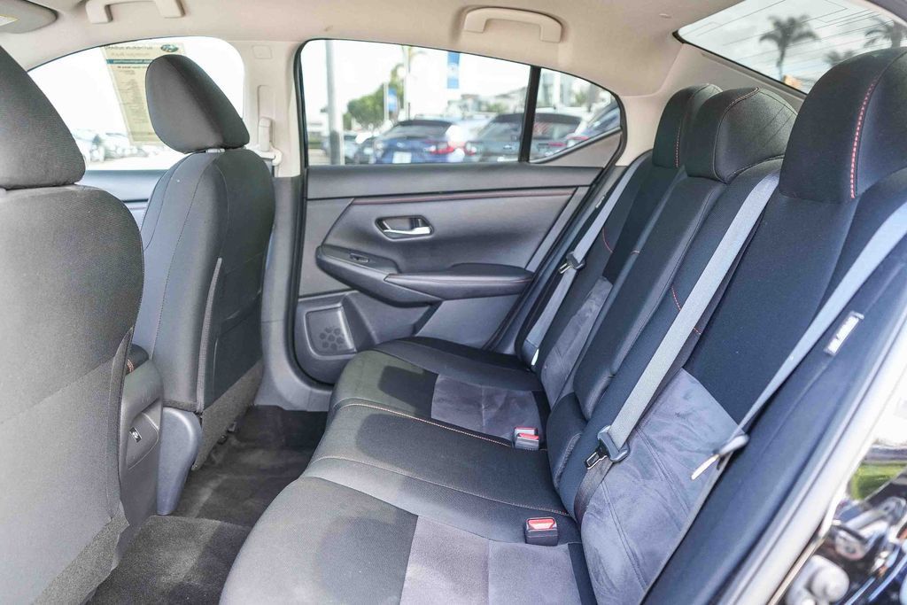 Used 2024 Nissan Sentra SR FWD image 21