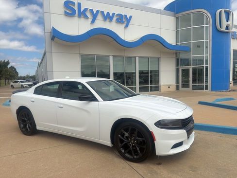 Used 2023 Dodge Charger SXT w/ Blacktop Package RWD image 1
