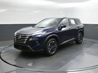 Used 2024 Nissan Rogue SV AWD/4WD video 1