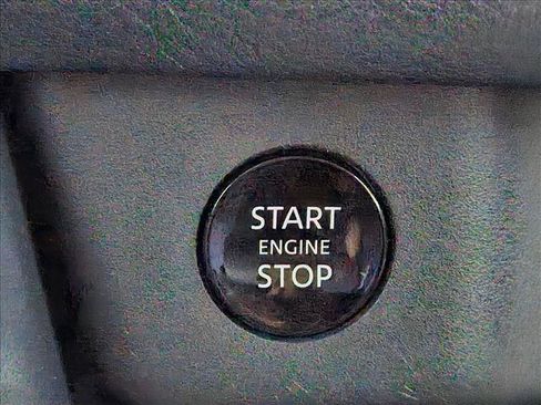 Used 2024 Nissan Rogue SL FWD image 22