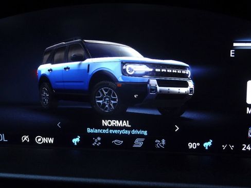 Used 2025 Ford Bronco Sport Big Bend w/ Convenience Package AWD/4WD image 34