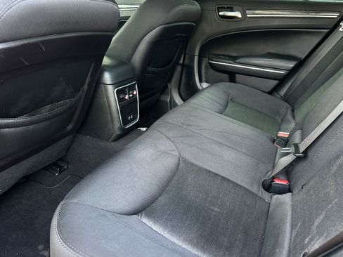Used 2019 Chrysler 300 Touring w/ Sport Appearance Package RWD image 12