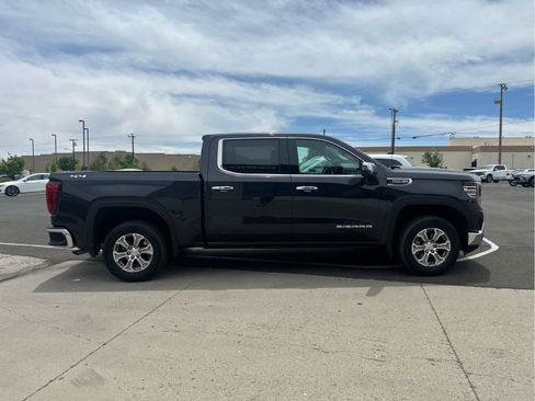 Used 2025 GMC Sierra 1500 SLT image 5
