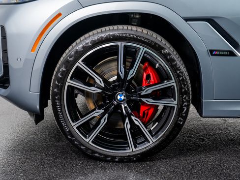 Used 2024 BMW X6 M60i image 20