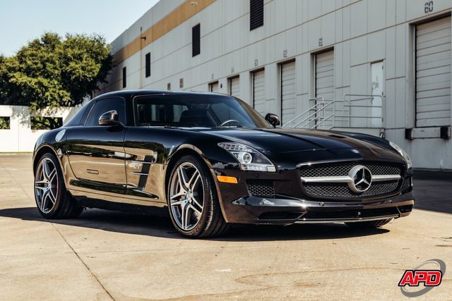 Used 2012 Mercedes-Benz SLS AMG Coupe image 6