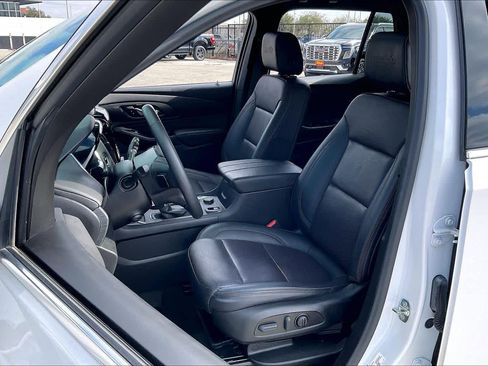 Used 2023 Chevrolet Traverse High Country w/ LPO, Floor Liner Package image 7