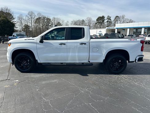 New 2026 Chevrolet Silverado 1500 Custom w/ Turbomax Blackout Package AWD/4WD image 6