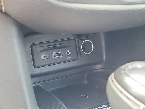 Used 2020 Chevrolet Equinox Premier FWD image 29
