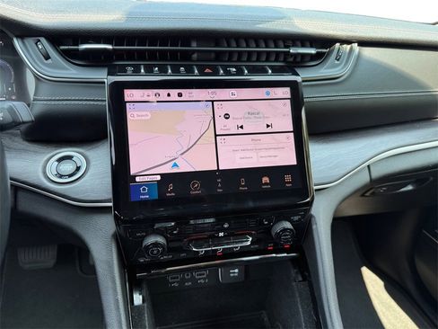 Certified 2021 Jeep Grand Cherokee L Limited image 11