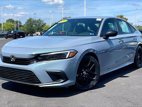 Used 2023 Honda Civic Sport image 1