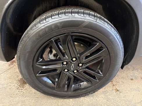 Used 2024 Chevrolet Trax ACTIV w/ Sunroof Package image 15