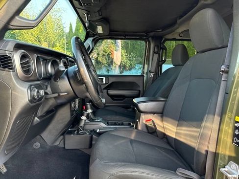 Used 2020 Jeep Wrangler Unlimited Sport AWD/4WD image 22