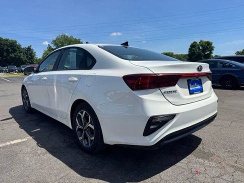 Used 2020 Kia Forte LXS FWD image 4
