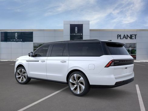 New 2026 Lincoln Navigator L Black Label w/ Black Label Special Edition image 4