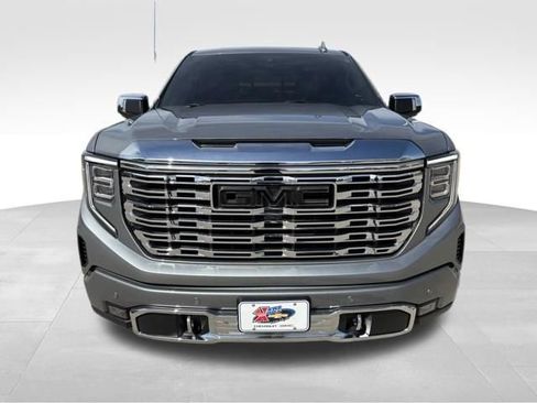 Certified 2025 GMC Sierra 1500 Denali w/ Denali Reserve Package AWD/4WD image 9