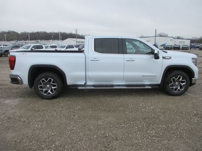 New 2026 GMC Sierra 1500 SLT w/ SLT Premium Plus Package