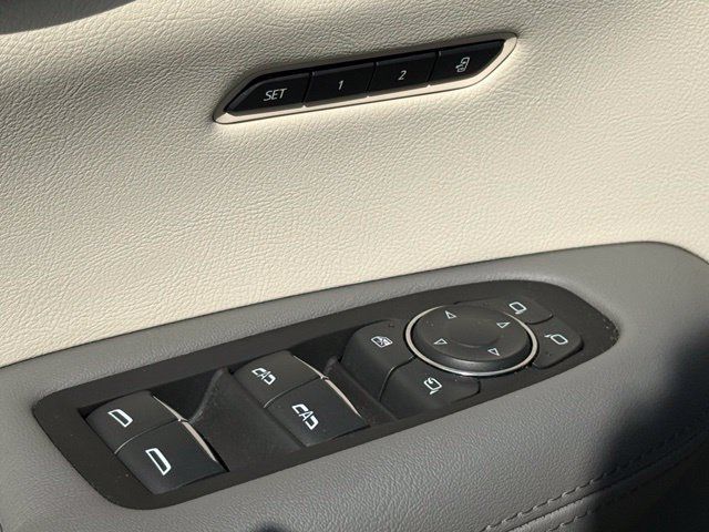 Used 2023 Cadillac XT5 Premium Luxury w/ Technology Package AWD/4WD image 16
