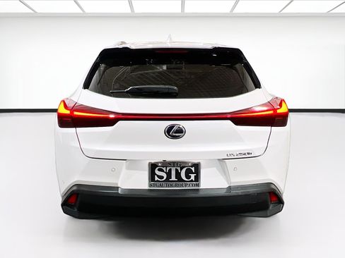 Used 2021 Lexus UX 250h w/ Accessory Package (Z1) AWD/4WD image 5