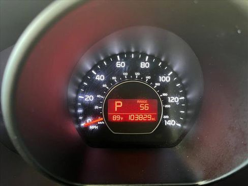 Used 2014 Kia Soul FWD image 12