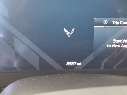 Used 2021 Chevrolet Corvette Stingray Preferred Cpe w/ Z51 Performance Package RWD image 23