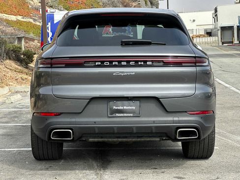 Certified 2024 Porsche Cayenne image 7