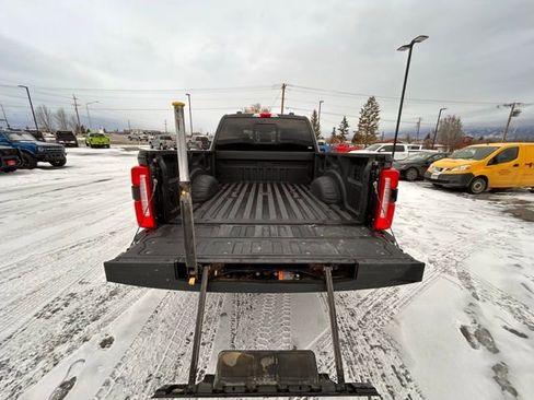 Used 2025 Ford F350 Lariat w/ Black Appearance Package AWD/4WD image 13