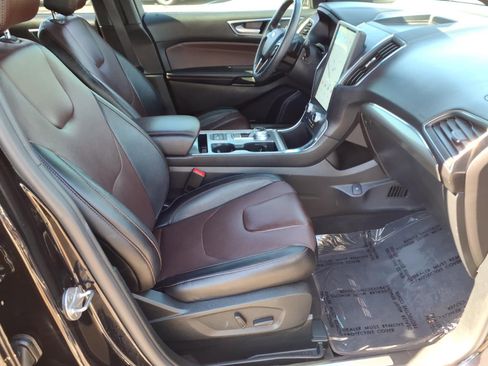 Used 2022 Ford Edge Titanium w/ Equipment Group 301A image 11