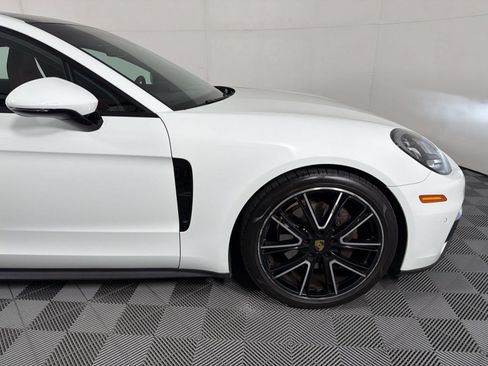 Certified 2019 Porsche Panamera image 13
