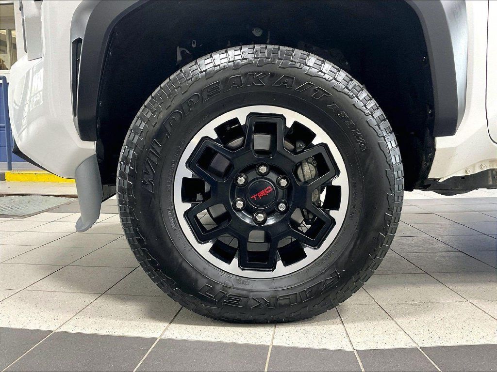 Used 2025 Toyota Tacoma 4x4 Double Cab Hybrid image 7