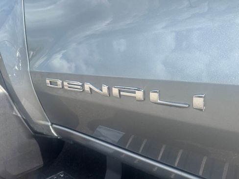 Used 2023 GMC Canyon Denali AWD/4WD image 34