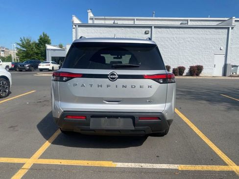 Certified 2024 Nissan Pathfinder SV FWD image 4