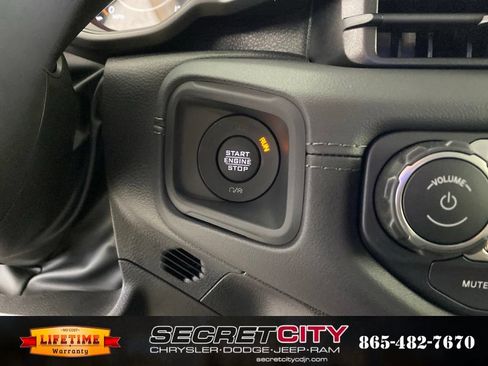 New 2026 Jeep Gladiator Mojave AWD/4WD image 17