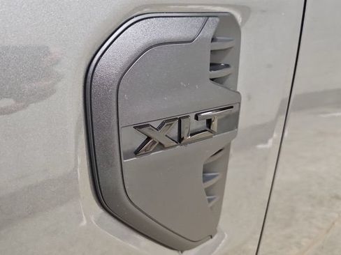 New 2026 Ford Ranger XLT w/ Black Appearance Package AWD/4WD image 18