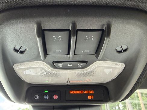 Used 2024 GMC Canyon AT4X w/ AT4X AEV Edition AWD/4WD image 34