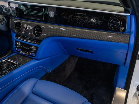 Used 2022 Rolls-Royce Ghost Black Badge image 17