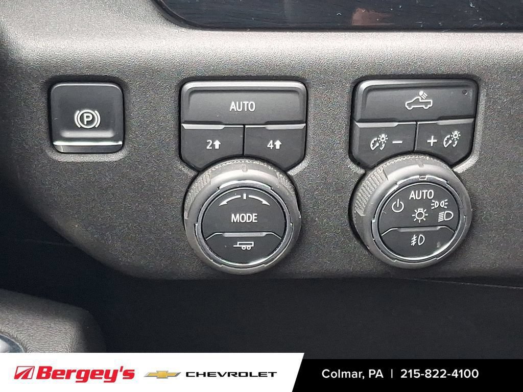 Certified 2026 Chevrolet Silverado 1500 RST AWD/4WD image 26