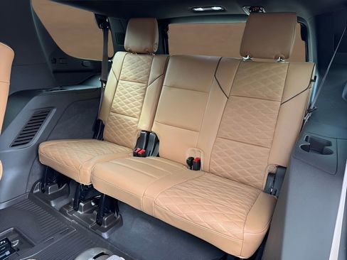 Certified 2024 Cadillac Escalade Sport w/ Touring Package AWD/4WD image 18
