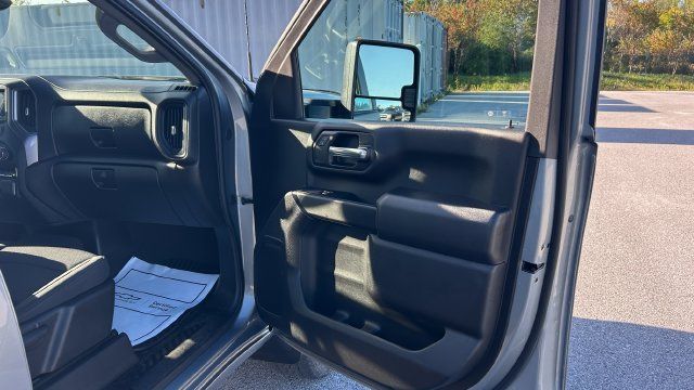 Used 2024 Chevrolet Silverado 2500 Custom w/ Custom Convenience Package AWD/4WD image 39